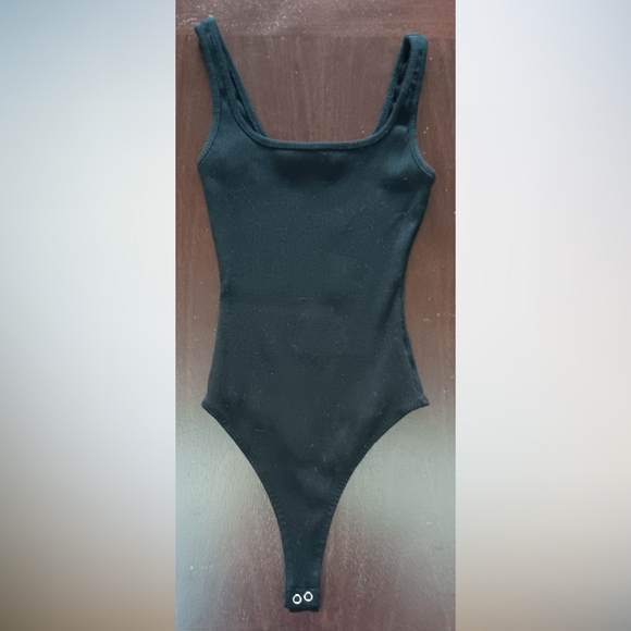 Naked Wardrobe Snatched So Good Tank Top Round Neck Tong Bodysuit Black M - Picture 6 of 12